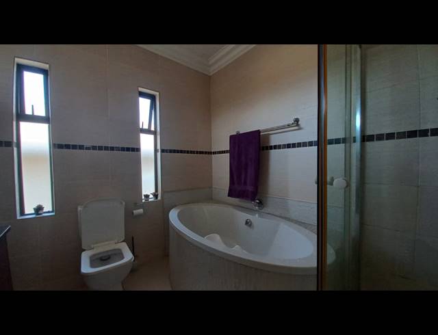 3 BEDROOM TOWNHOUSE TO LET IN SHELLYVALE